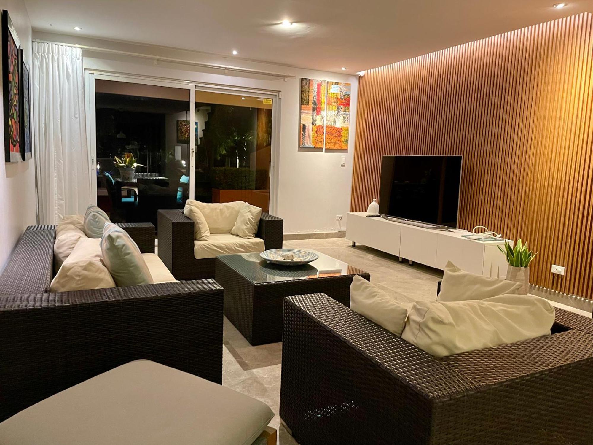 Eagle Beach Luxury House, Walking Distance To The Beach Palm Beach Exterior foto